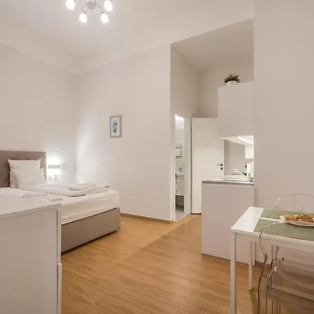 Klauzal Garden City Apartments- Studio K32 Apartament *